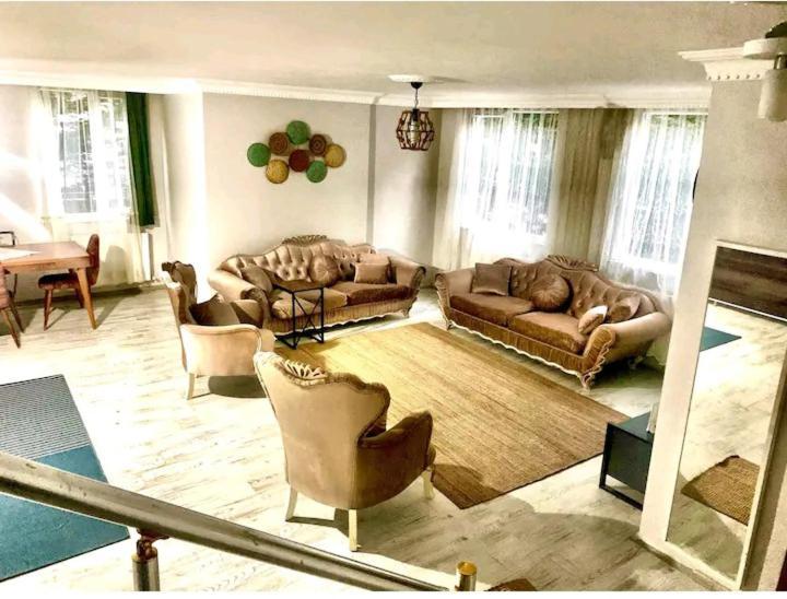 Ahmet Teacher Hotel, 5 Minutes From The Airport Arnavutkoy Exterior foto