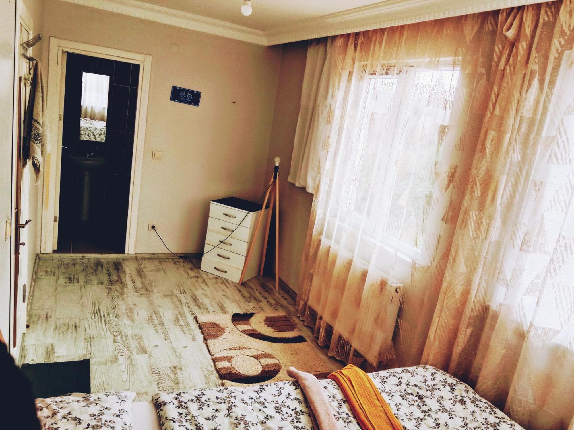 Ahmet Teacher Hotel, 5 Minutes From The Airport Arnavutkoy Exterior foto