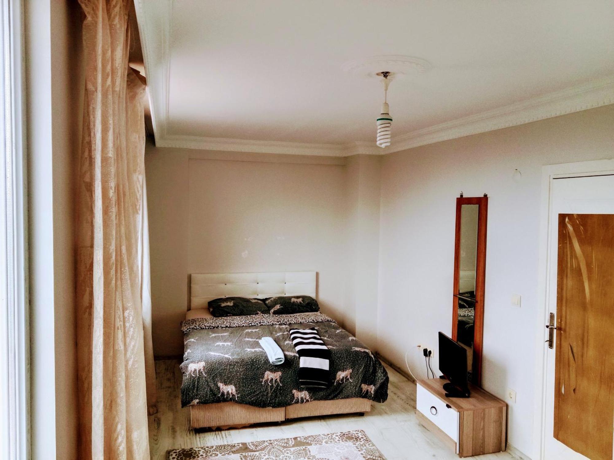 Ahmet Teacher Hotel, 5 Minutes From The Airport Arnavutkoy Exterior foto