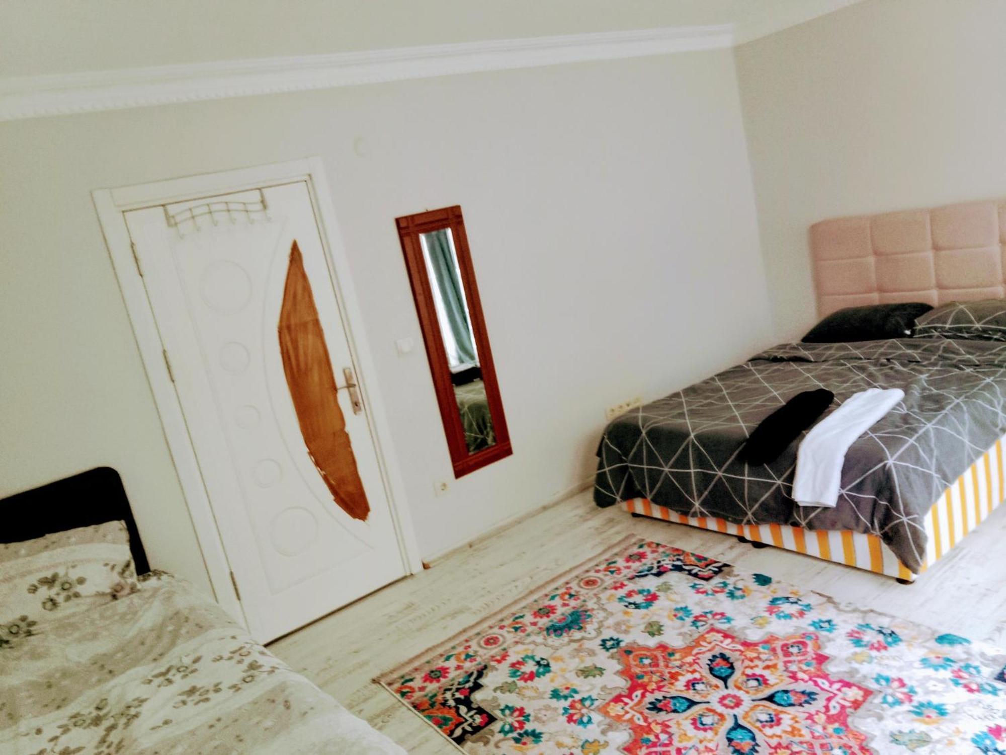 Ahmet Teacher Hotel, 5 Minutes From The Airport Arnavutkoy Exterior foto